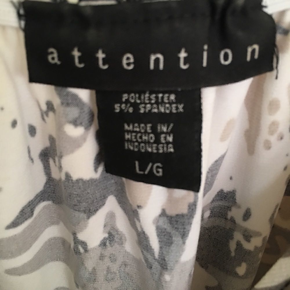 Silky ruffle tank! - Picture 4 of 4